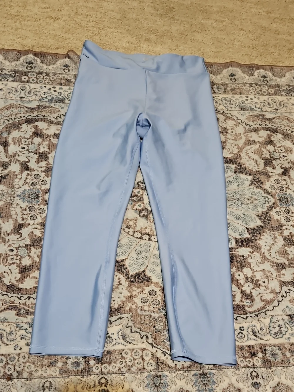Alo Yoga Light Blue High-Waist Capri Leggings Size M